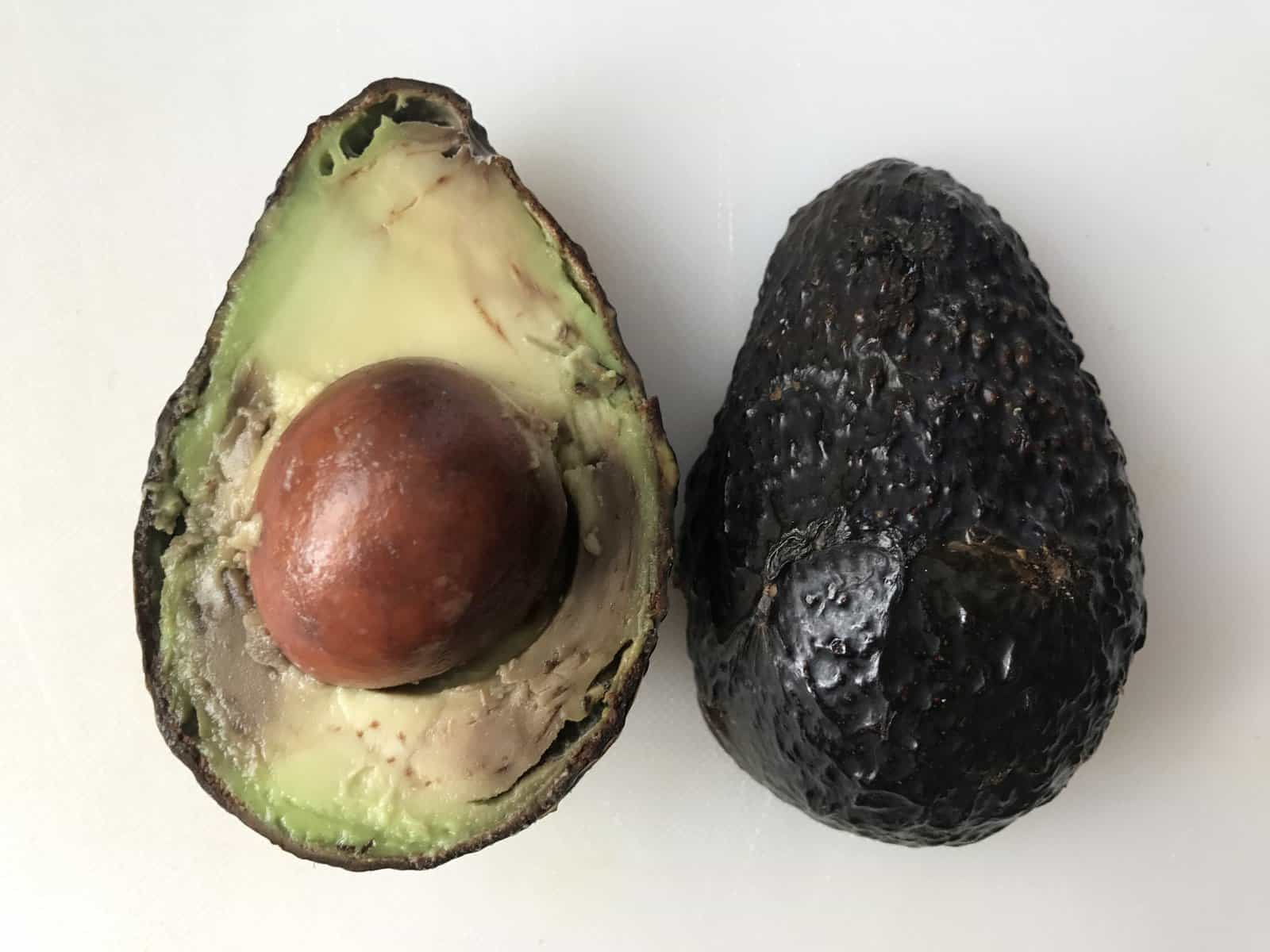 One simple trick - How to use your brown avocado 1